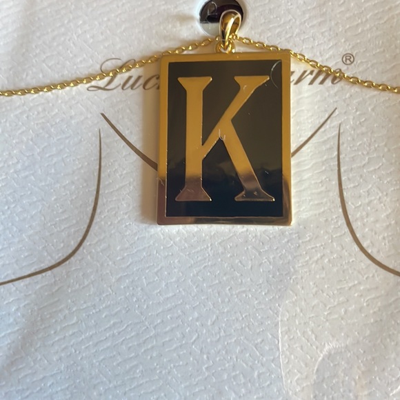 🌹🌺Beautiful Gold Initial K Necklace! Boutique Quality! 🌺🌹 - Picture 2 of 4